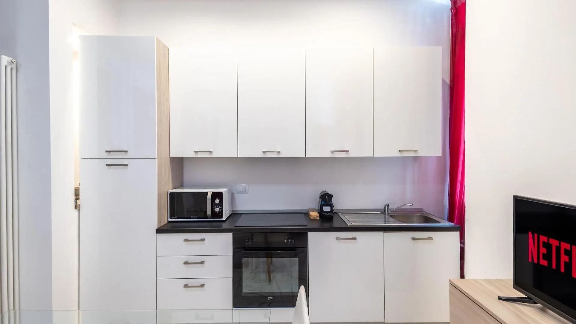 Bicocca Elegant Sweet Home Suite - Milan, 20 Minutes Duomo Italy